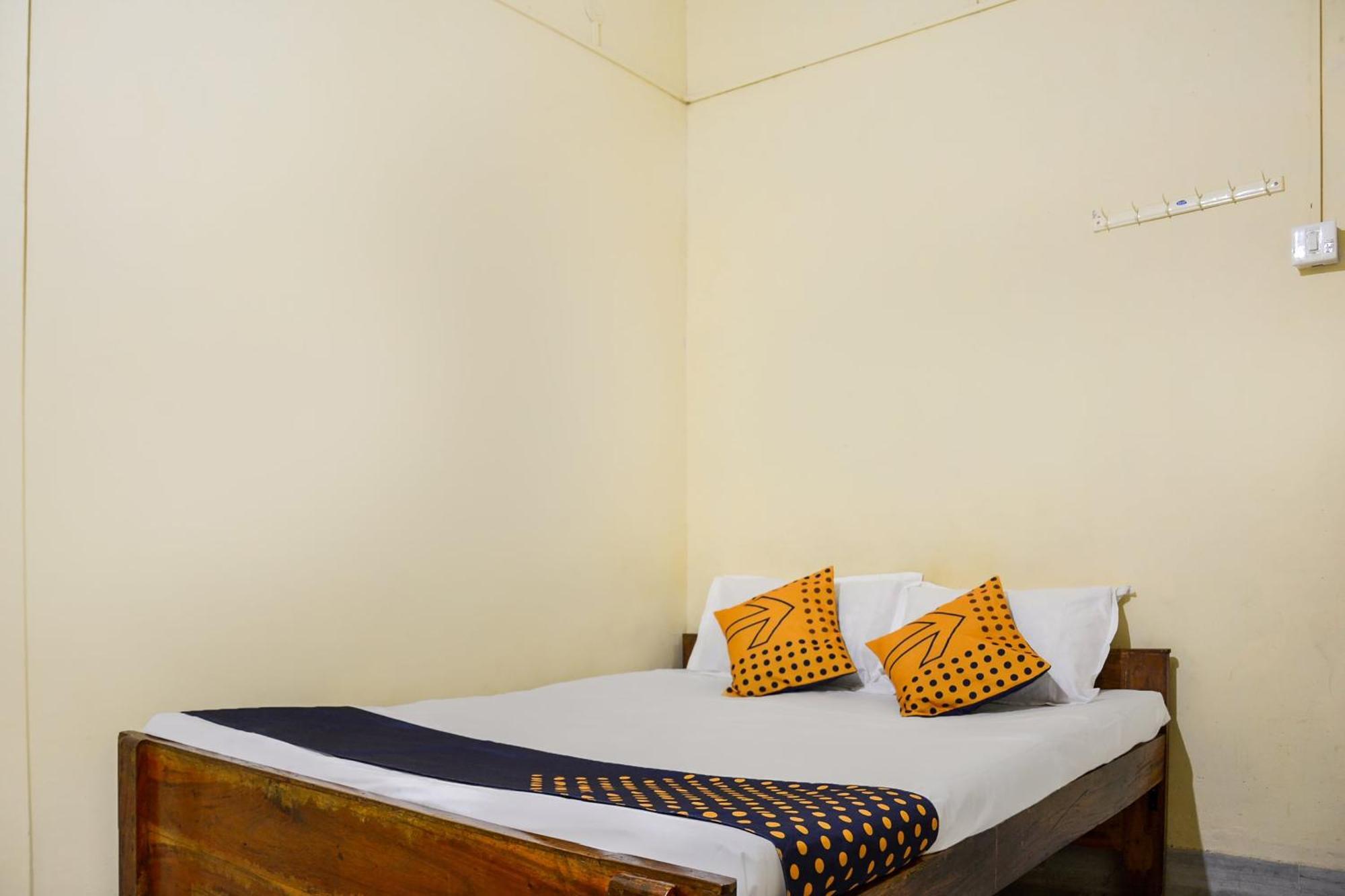Hotel O Flagship The Residence Inn Brahmapur エクステリア 写真